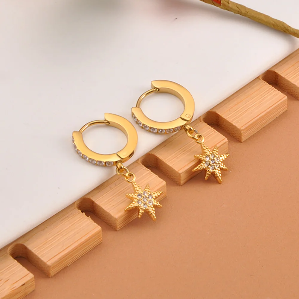 JeeMango Trendige Edelstahl-Ohrringe mit Strass-Sternen für Damen, vergoldet, wasserdicht, Zirkon-Ohrreif, Schmuck, Geschenk, E26063 – Detail 11