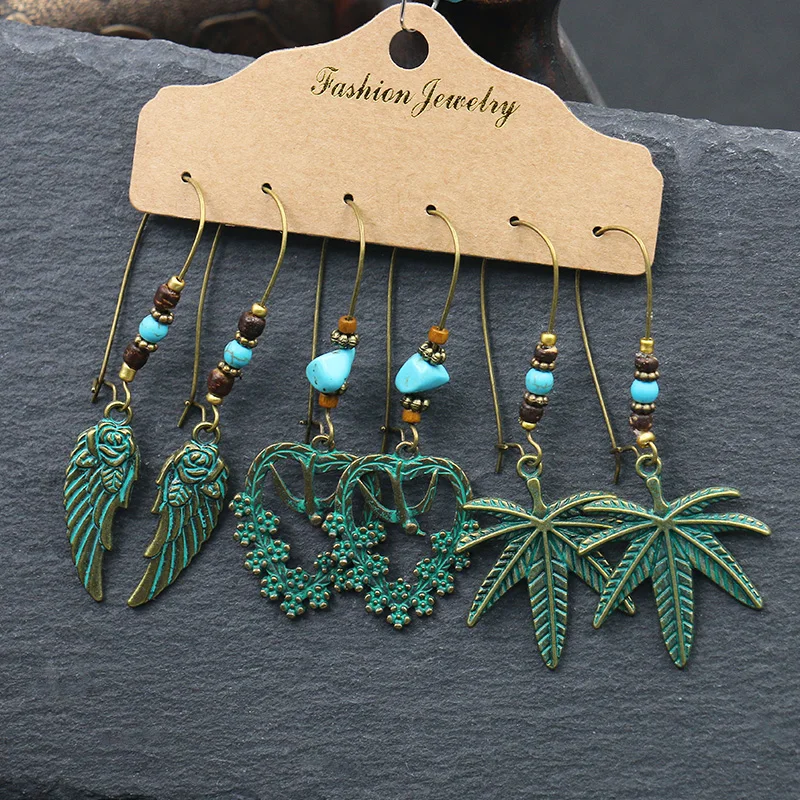 UNICRAFTALE 4 paio Orecchini Gypsy con Disco Colorato Orecchini Etnici In Bronzo Antico Tradizionali Tempio Gioielli Boho Orecchini Vintage Indiani Regalo di Nozze per Donne e Ragazze