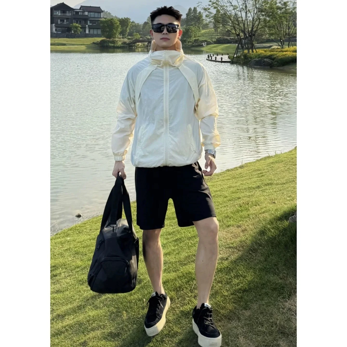 블랙 후드형 자외선 차단복 남성 여름용 얇은 아이스 실크 통기성 어썰트 재킷 사이클링 스포츠 아웃도어 낚시 재킷