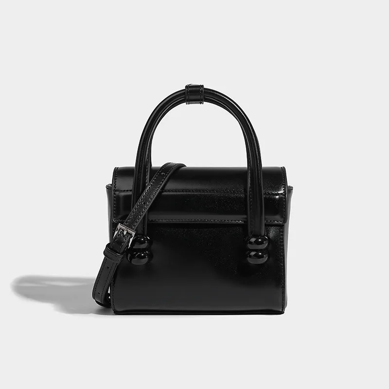 French retro exquisite mini square bag 2023 new niche design versatile single shoulder crossbody carrying women's bag