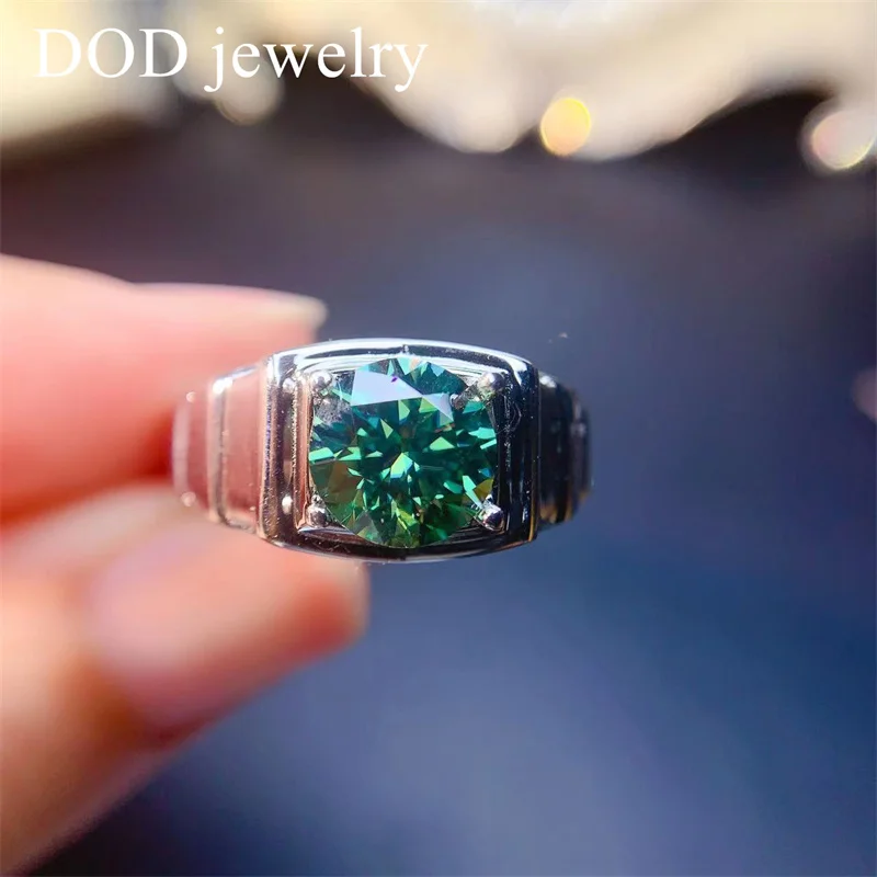 

DOD Silver 925 Men's Ring Certified 2CT Green Moissanite Men's Engagement Ring Popular Birthday Gay Gift for Husband