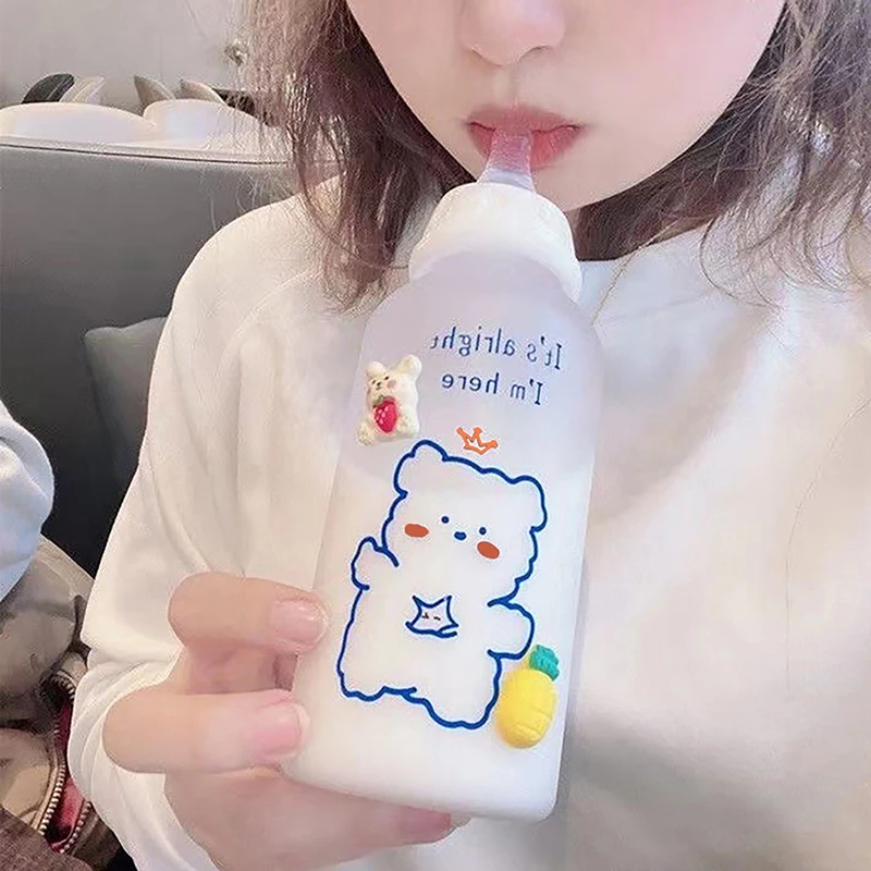 Cute Plastic Strawberry Bear Water Bottle 1PC 400ml for Kids Adult Milk Juice Straw Cup Frosted Leakproof Drinking Bottles for Water Bottle