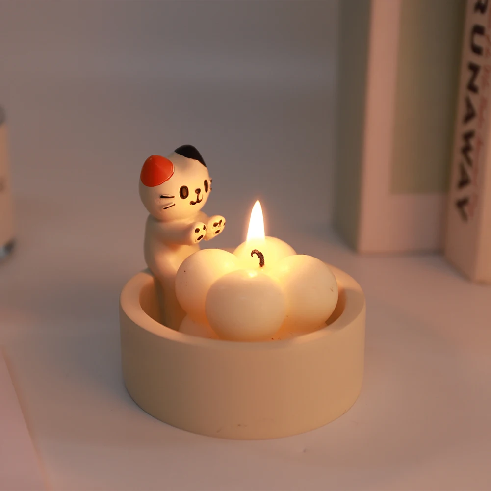 Kitten Candle Holder Warming Its Paws Cute Scented Light Holder Cute Grilled Cat Aromatherapy Candle Desktop Ornaments candle holders