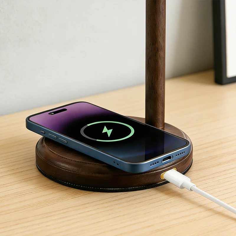15W Qi 무선 충전기가 있는 나무 책상 램프, 휴대폰용 USB-C 전원, 3색 조명, 침실 및 가정용 테이블 램프