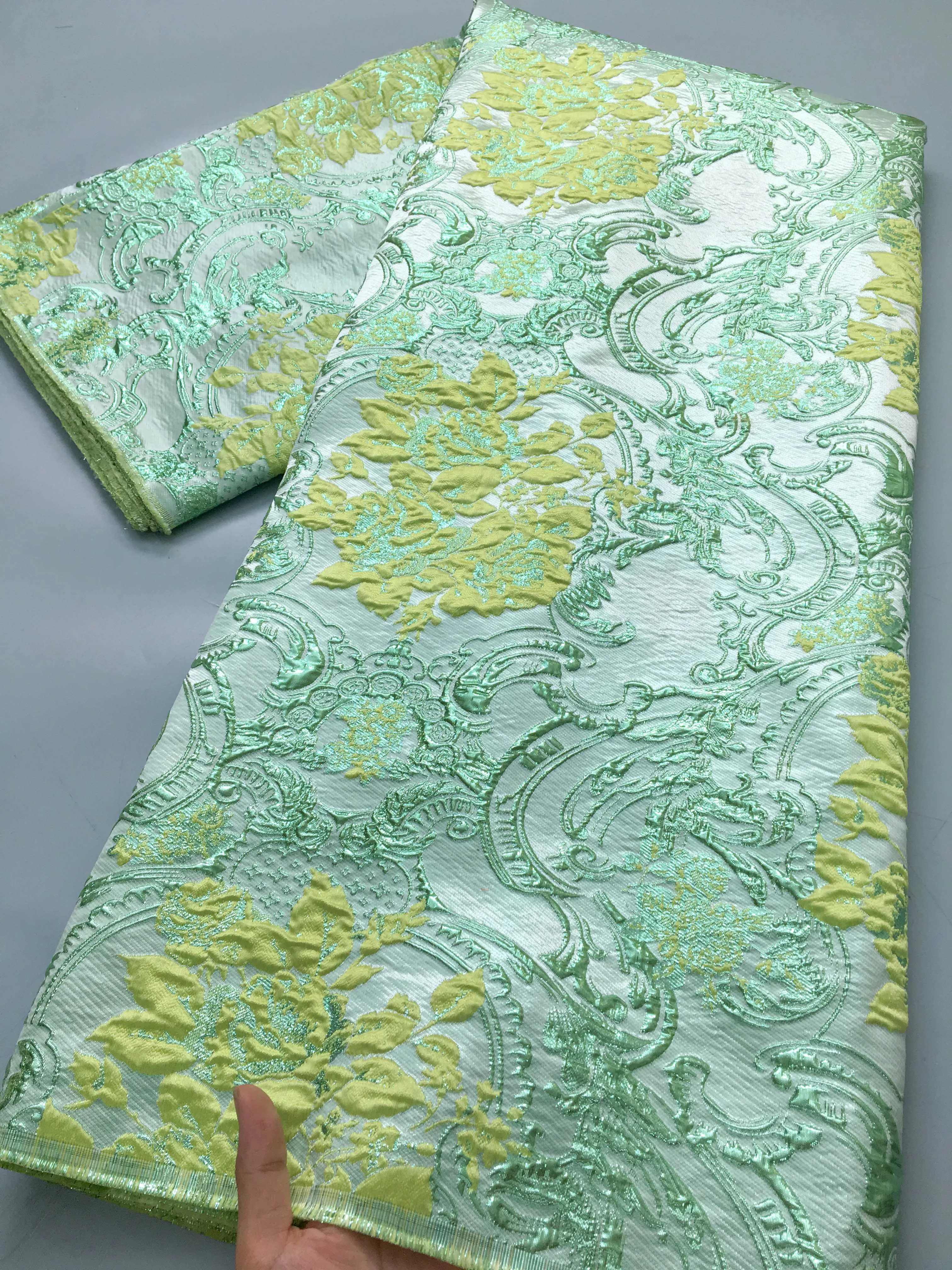 Jacquard Gilded Lace Fabric African Latest Nigerian Brocade Lace Fabric Sewing for Luxury Midi Party Dresses 2.5yards 3995