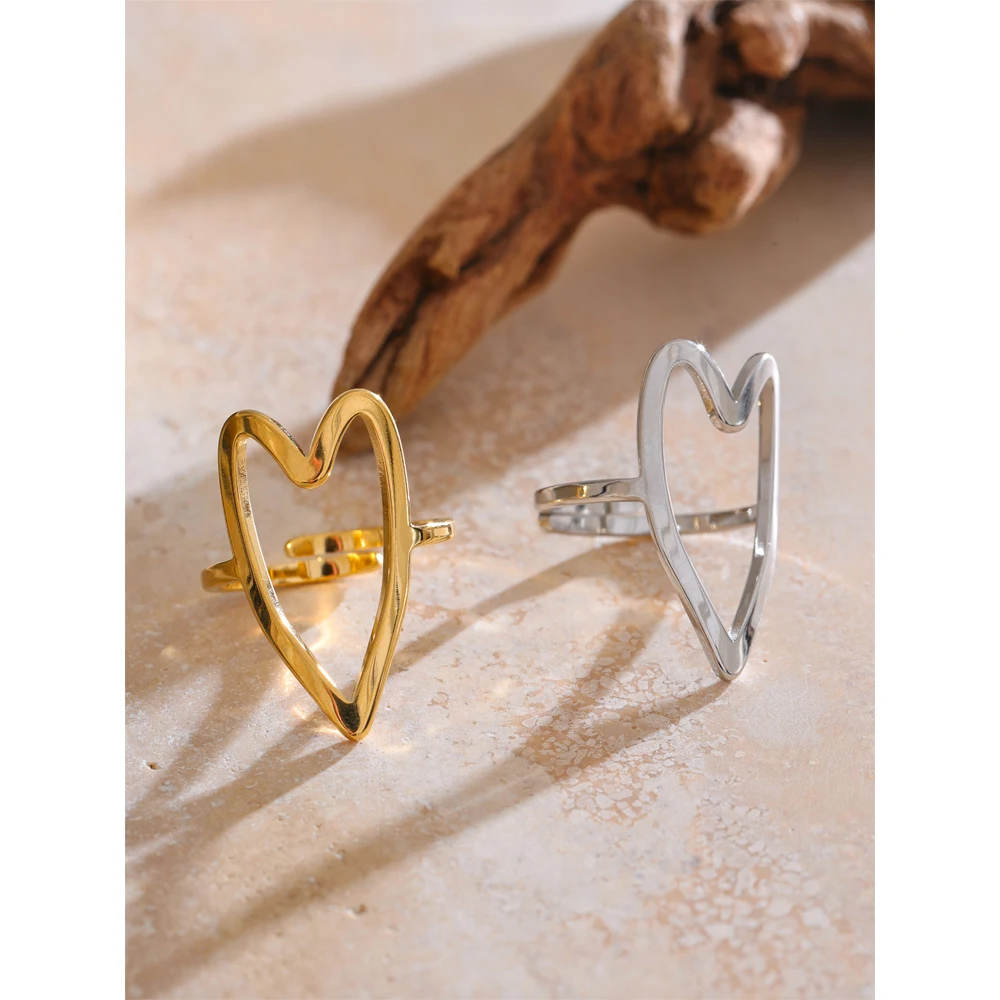 Yhpup Minimalist Hollow Heart Ring