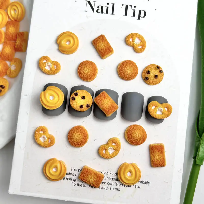 30Pcs 3D Simulated Cookies Nail Charms