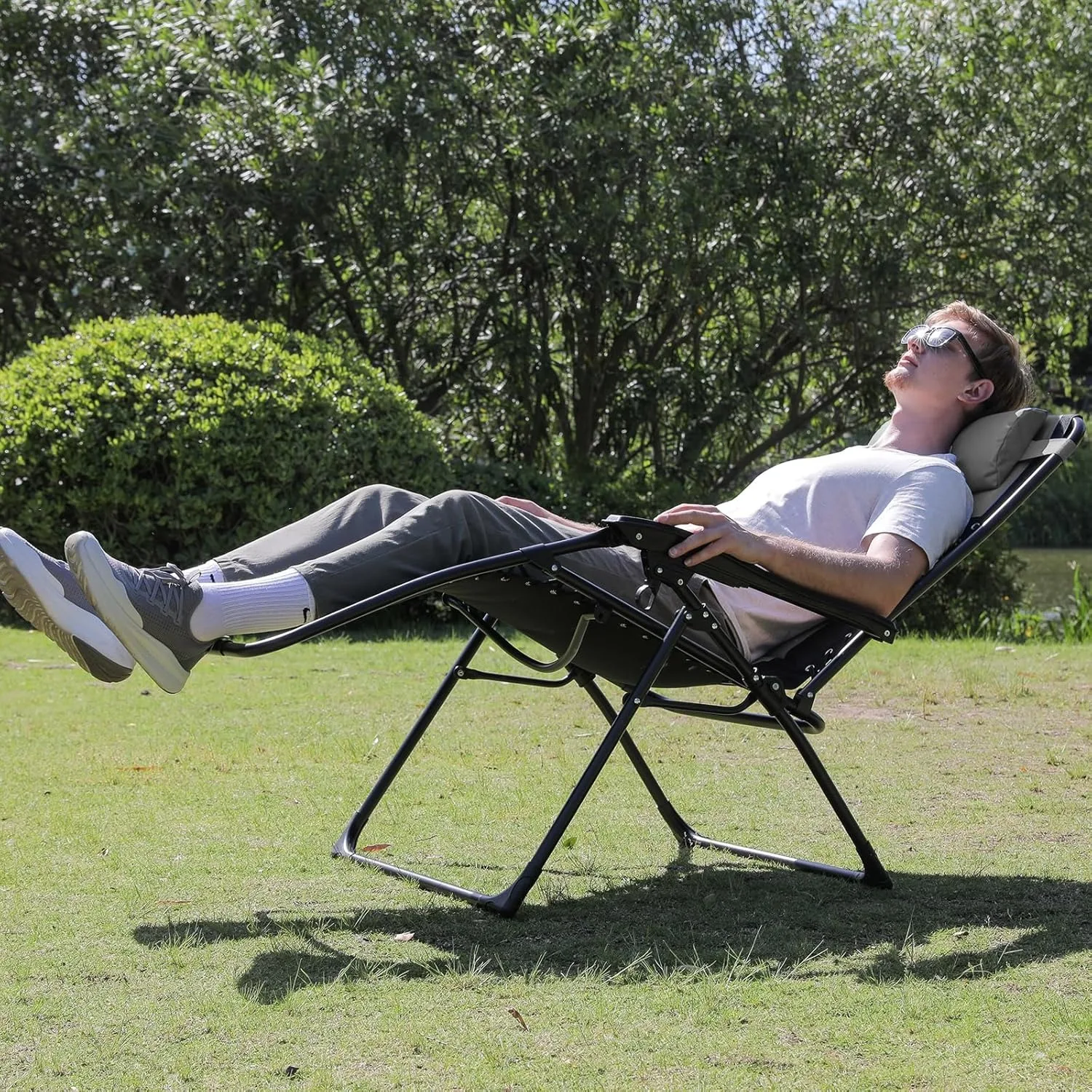 Zero Gravity Recliner Chairs 2