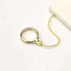 Elegant Pendant Ring Stand with Hanging Rope (Gold)
