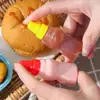 2pcs/Set Cute Mini Bear Seasoning Bottle Squeeze Sauce Bottle Sauce Small Containers Bottles Mustard Honey Ketchup Bottle Suit 2