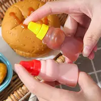 2pcs/Set Cute Mini Bear Seasoning Bottle Squeeze Sauce Bottle Sauce Small Containers Bottles Mustard Honey Ketchup Bottle Suit 2