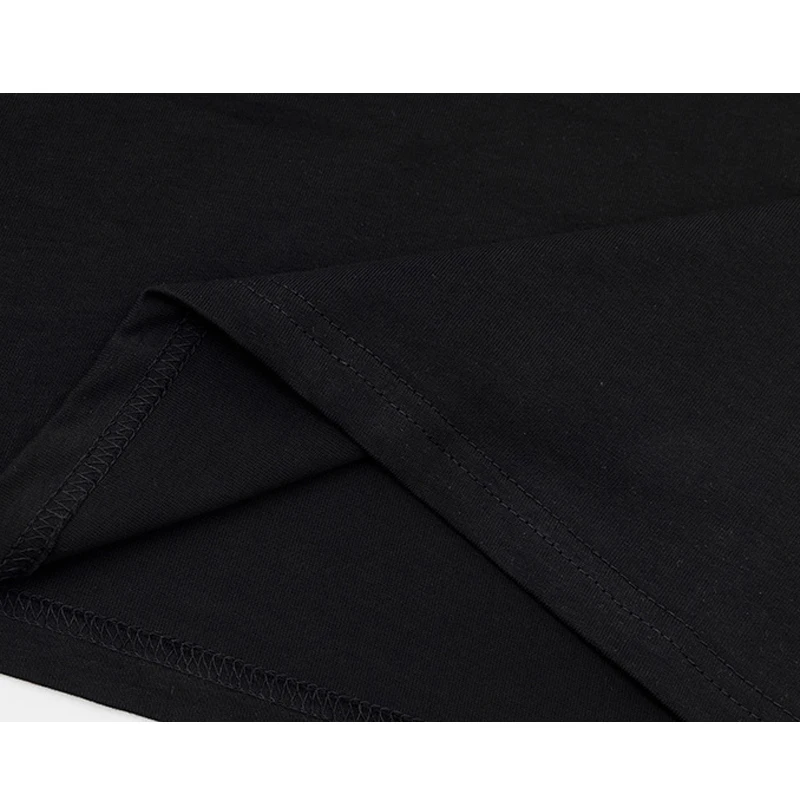T-shirt oversize da uomo con stampa in sanscrito in cotone_voghion.com
