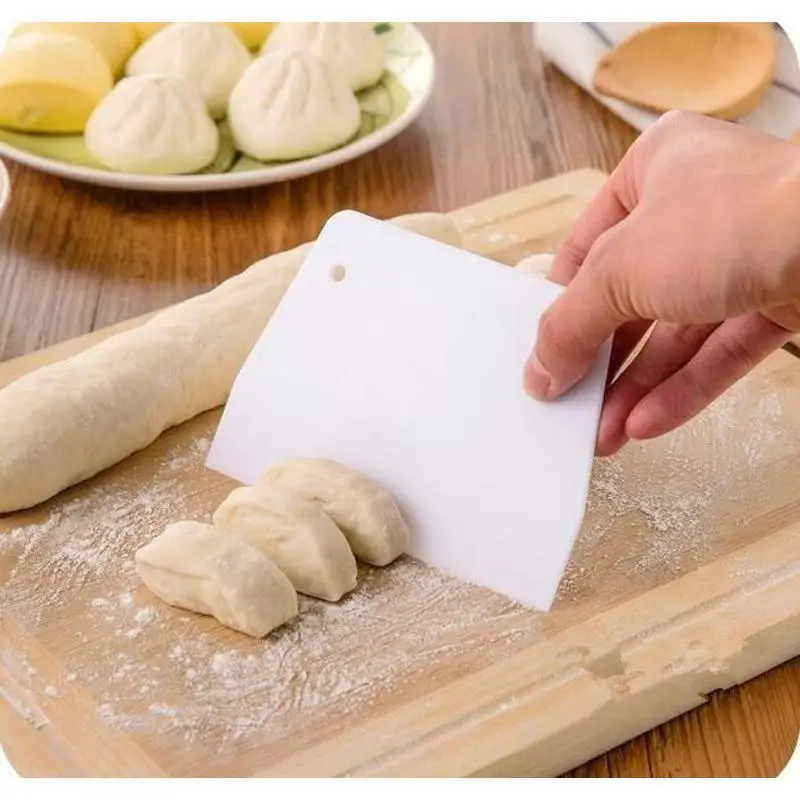 Plastic Trapezoidal Cutting Knife Kitchen Baking Pastry Tool Bread Dough Pastry Cutting Knife Kitchen Noodle Bread Scraper Tool