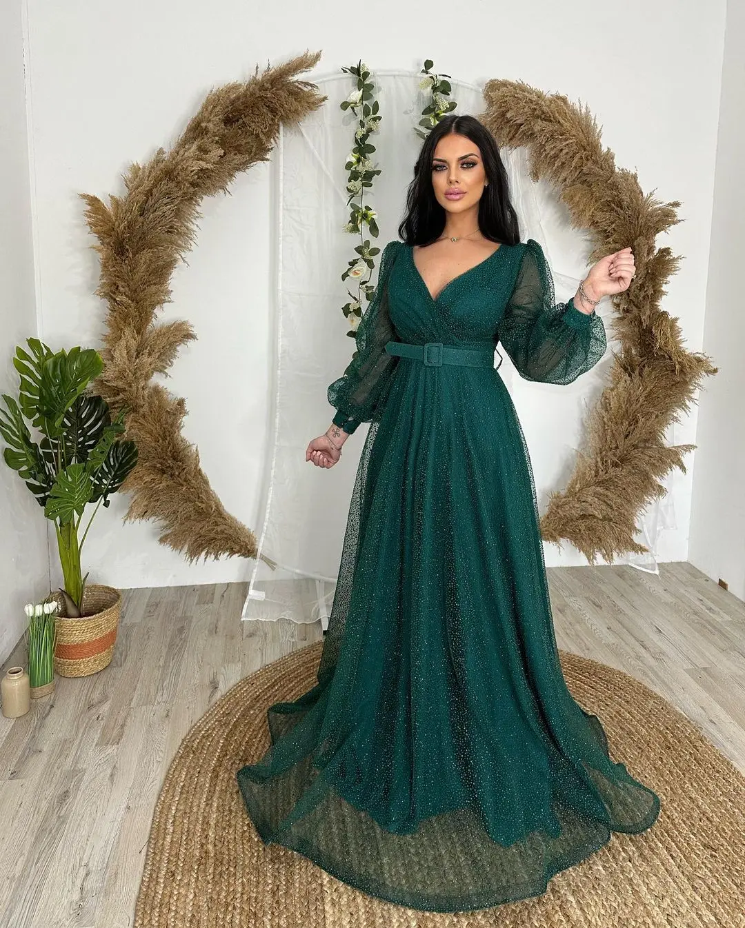 

Sparkly Dark Green Organza Evening Dresses Puff Long Sleeves V Neck Split Women Shiny Formal Prom Dress Party Gowns Plus Size
