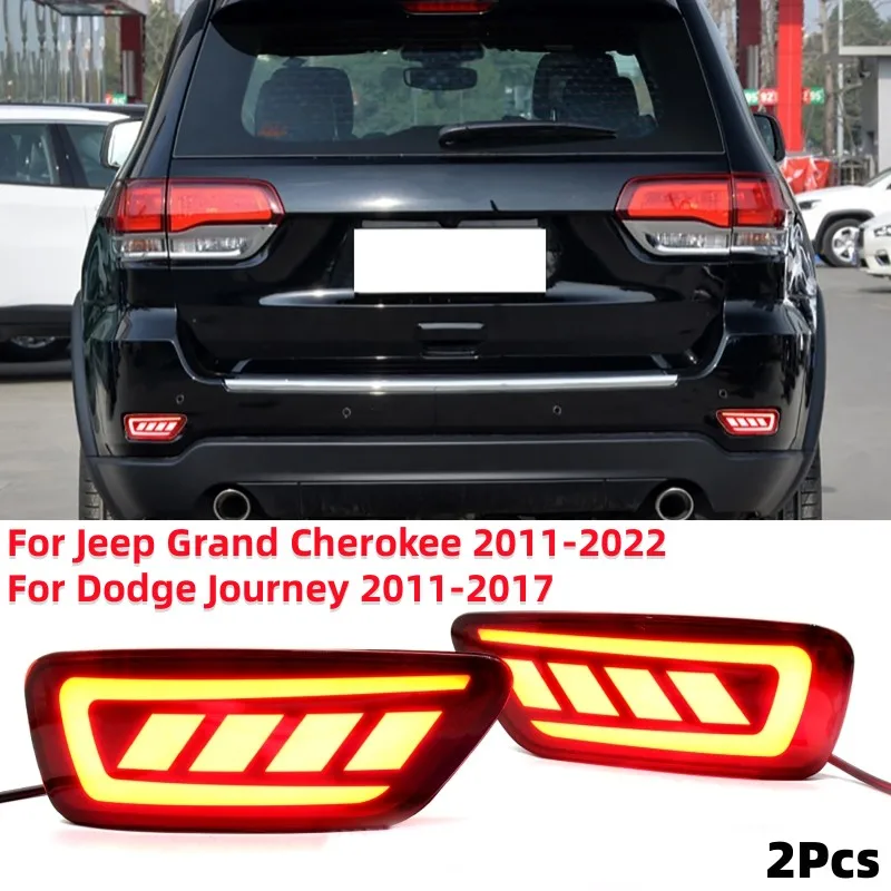 

2Pcs/set LED Rear Bumper Reflector Lights Running Lights Brake Lights Flowing Turn Signals for Jeep Grand Cherokee 2011-2022