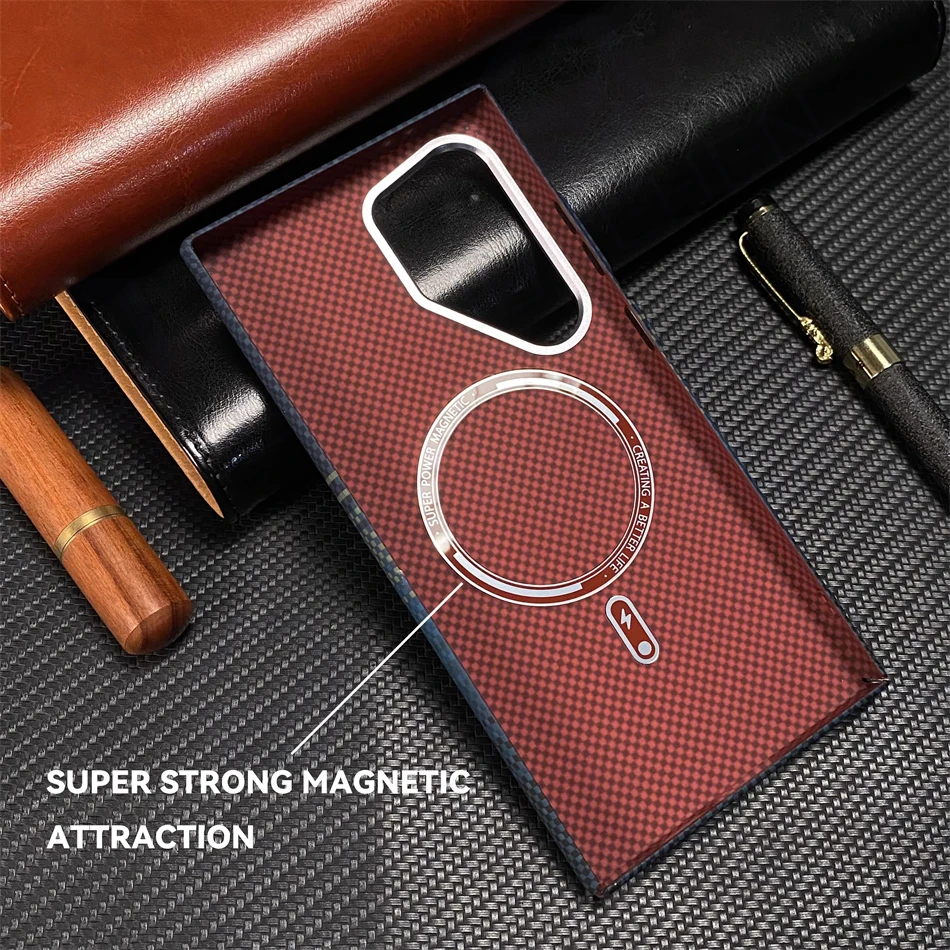 Carbon Fiber Texture Relief Shockproof PC Case with MagSafe Compatibility