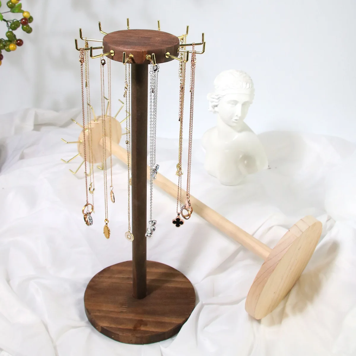 Rotating Necklace Stand For Shop Jewelry Display Wooden Round Bracelet Organizer Pendant Necklace Display Stand