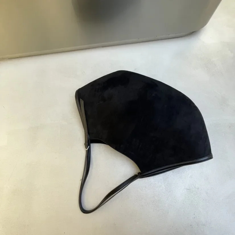 Vintage Women's Bag Suede Shoulder Bag Simple Tote Handbag Large Capacity Stylish Commuting Bag Solid Color Hasp Closure Handbag