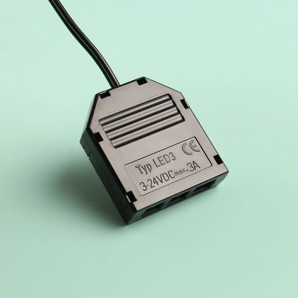 Electrical Distribution Box Electrical Box 3/6 Way Power Distribution Block DC 5V 12V 24V Splitter 3/6 Output Outlet Distributor with Dupont Terminal Port