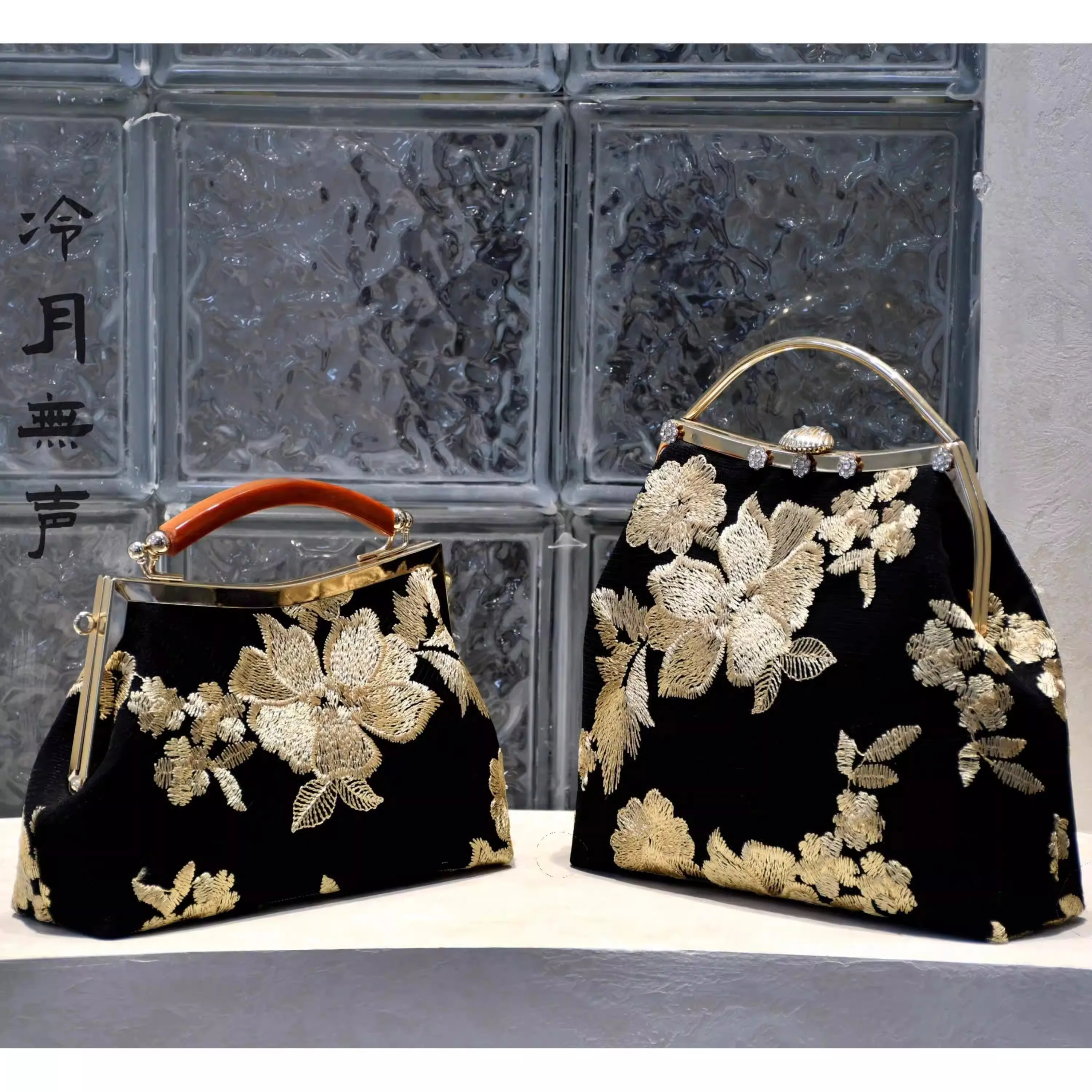 Embroidery Flowers Vintage Bags Handmade Bag for Women Top Handle Bags Bag Mother Gift Chic Lady Women's Handbags Purses