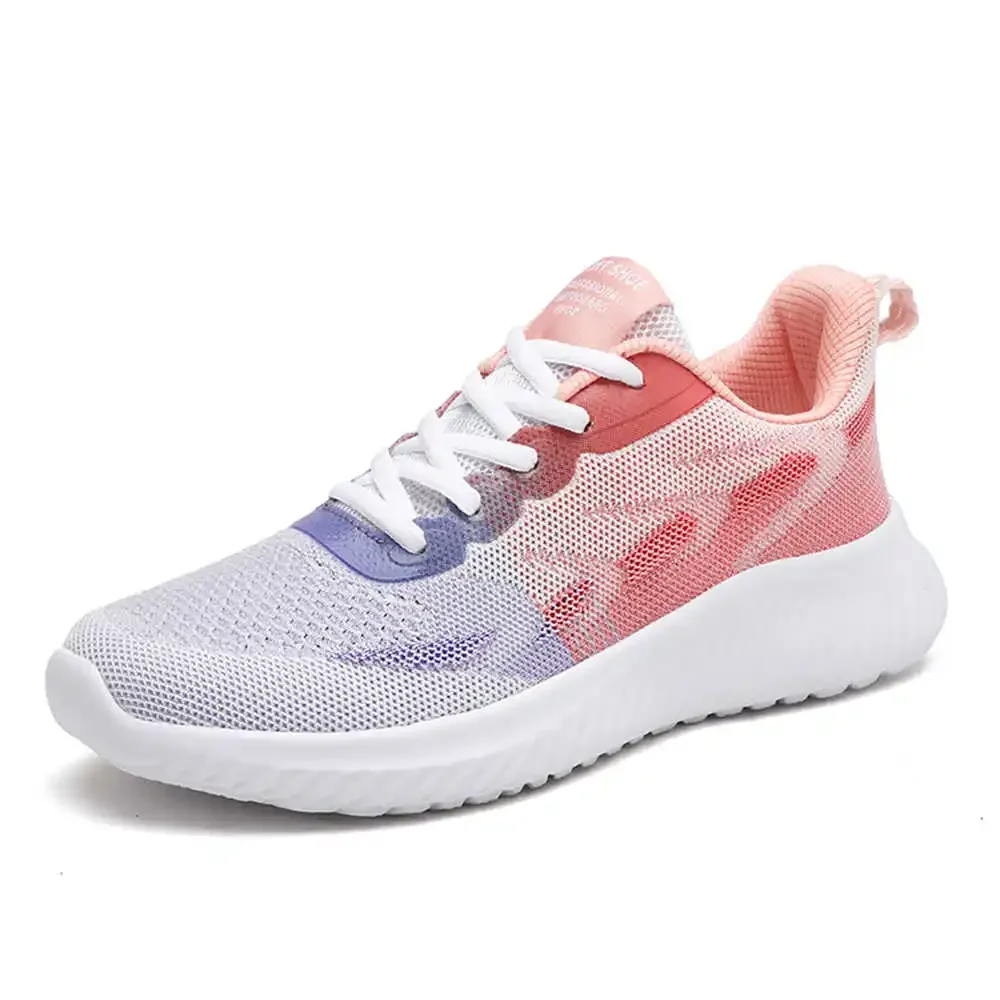 Big Size Super Lightweight Womens Sports Skateboarding Shoes For Women White Branded Sneakers Husband Festival Fashion