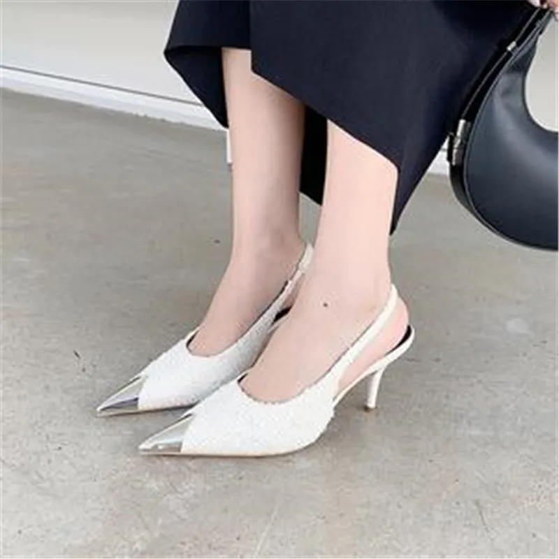 New Baotou Sandals Women Summer Retro Fashion 2023 Pointed Thick-heeled Low-heeled Small Single Shoes 44566