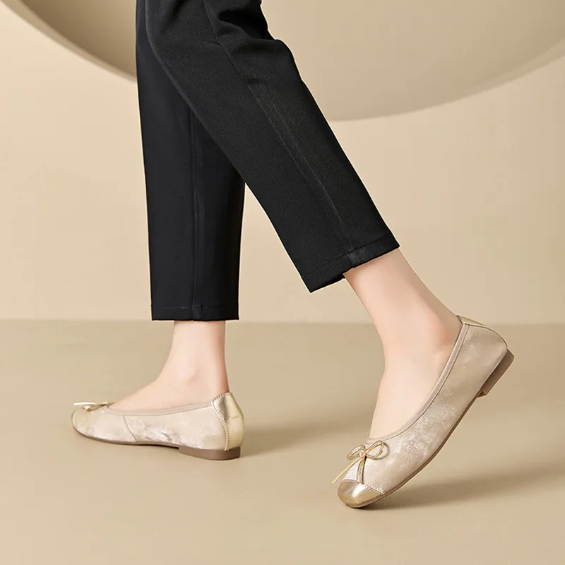 أحذية نسائية 2025 نمط جديد جلد طبيعي مسطح كبير الح...