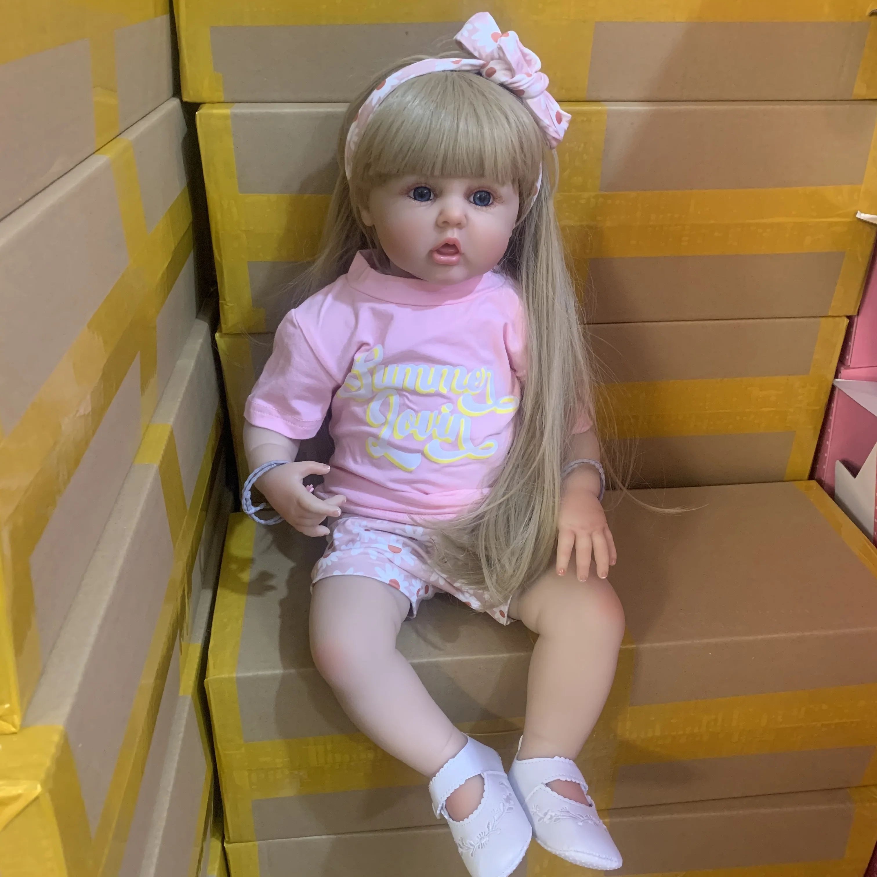 Silicone Reborn Toddler 60cm Doll Toy For Girl Lifelike Vinyl Princess Baby With Cloth Body Bebe Birthday Gift Dress Up Boneca 2