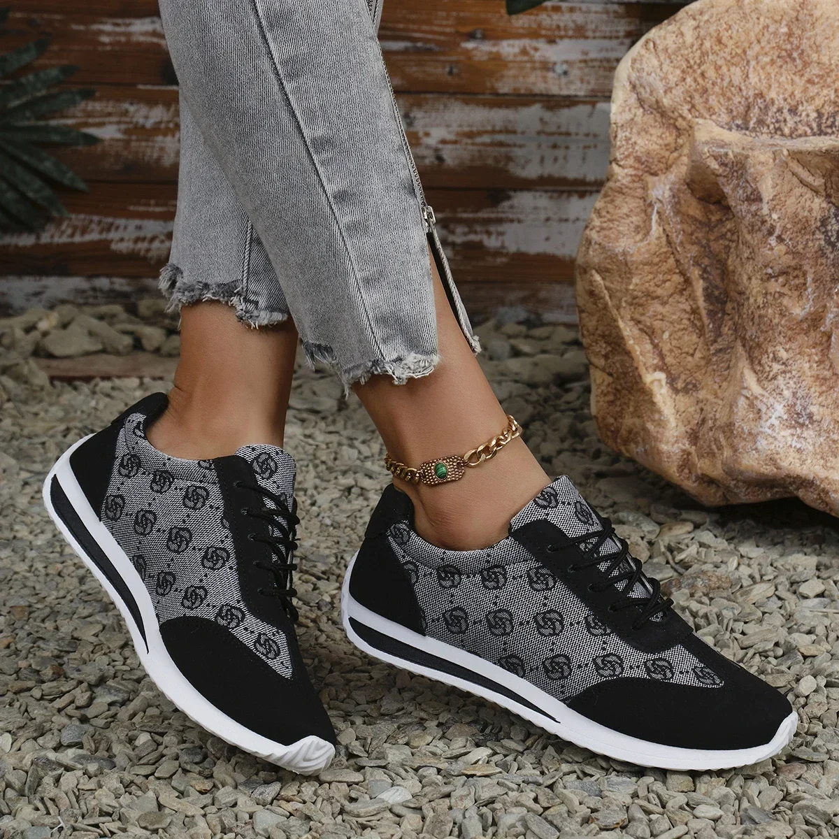 Spring and Summer Women Designer Mouth Breathable Cross Strap Sneakers Flat Comfortable Casual Walking sneakers Zapatos De Mujer 5