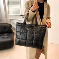 Fashionable Ladies Plaid Crossbody Bag Single Shoulder Handbag Stylish Accessory for Women - Image 2