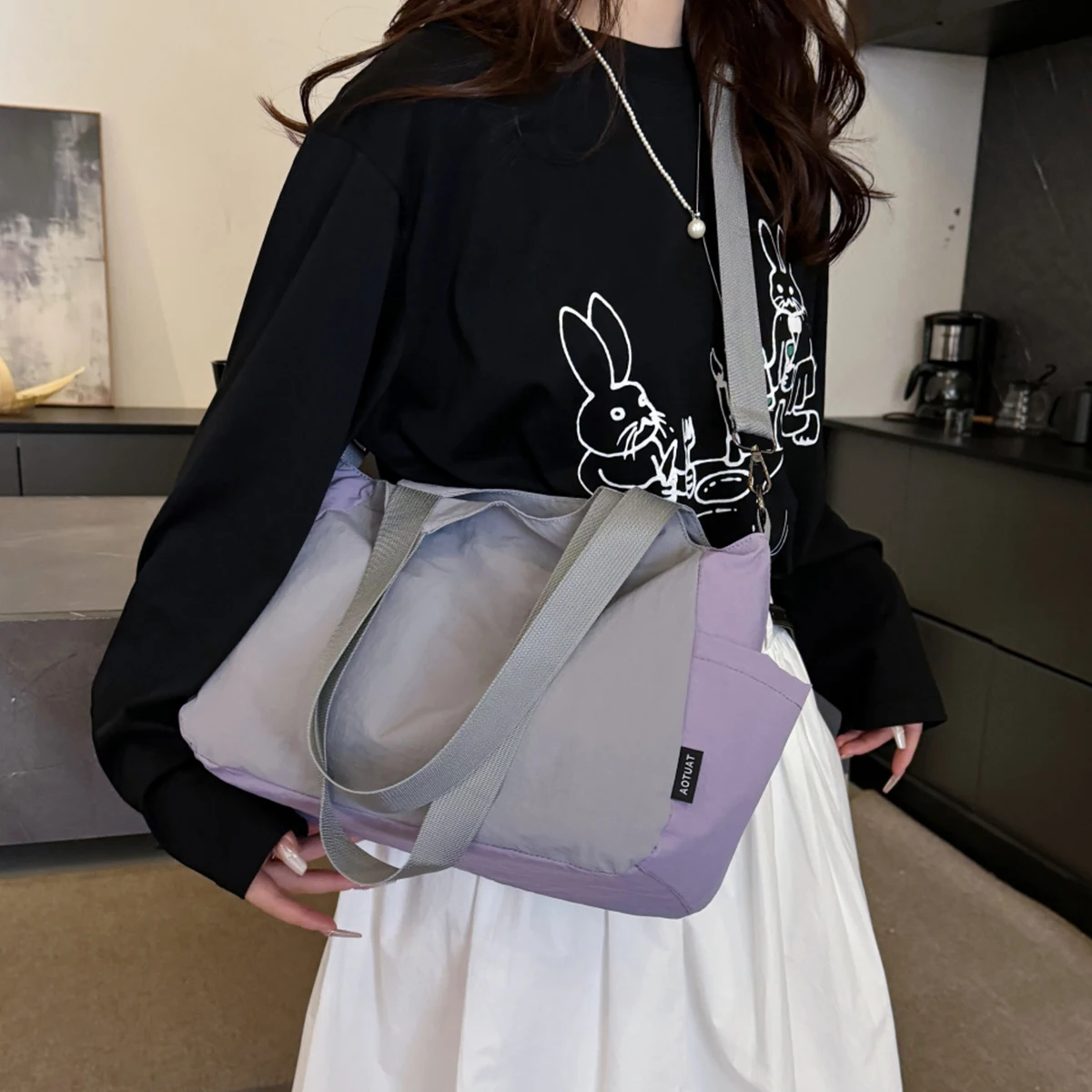 Niche Design High-End Shoulder Bag, Lazy Style Handbag for Commuting to Work, Large Capacity Tote Bag for Female Students Attending Classes