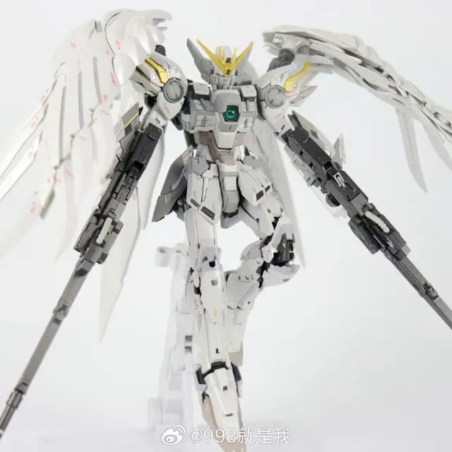 1/100　プラモデル　ウイングガンダム　スノーホワイトプレリュード Amazon | BANDAI GUNDAM FIX FIGURATION METAL COMPOSITE