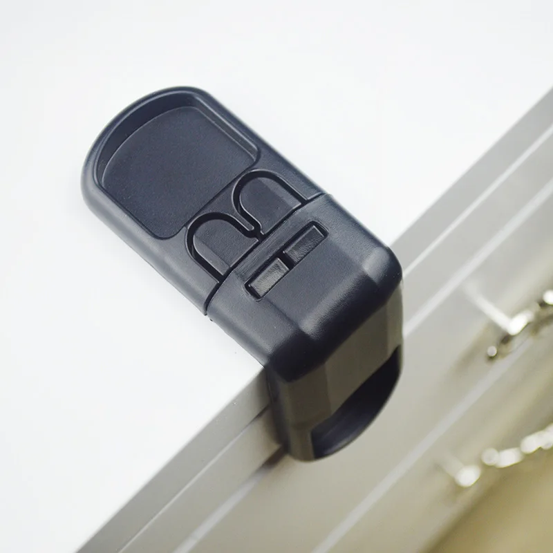 5 Pieces of Plastic Baby Safety Protection Lock Child Safety Protection Box Lock Drawer Door Products