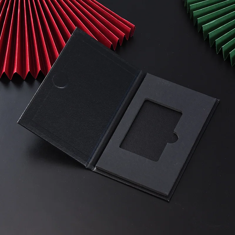Scatola per carte di credito in metallo nero opaco in cartone Scatola per carte regalo personalizzata stampabile con foro singolo per l'uso della carta associativa regalo