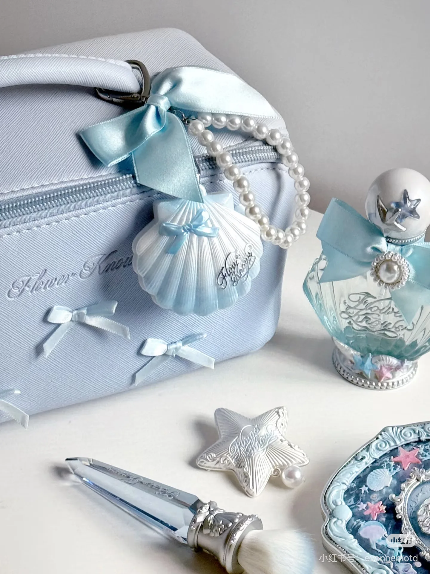 Flower Knows Shell Pearl Series Mini Mirror Pendant Relief Cute