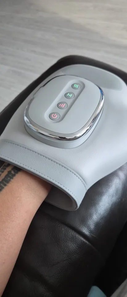 Customer review photo hand massager daily use