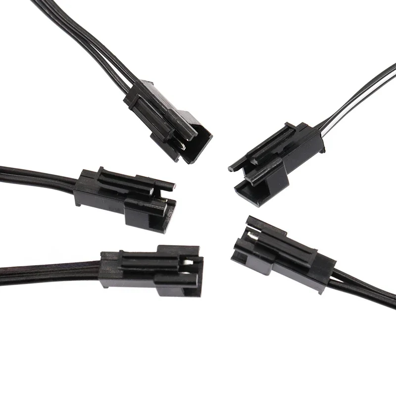 Chargeur multiport universel 3.7V-9.6V vert armée avec câble d'alimentation.