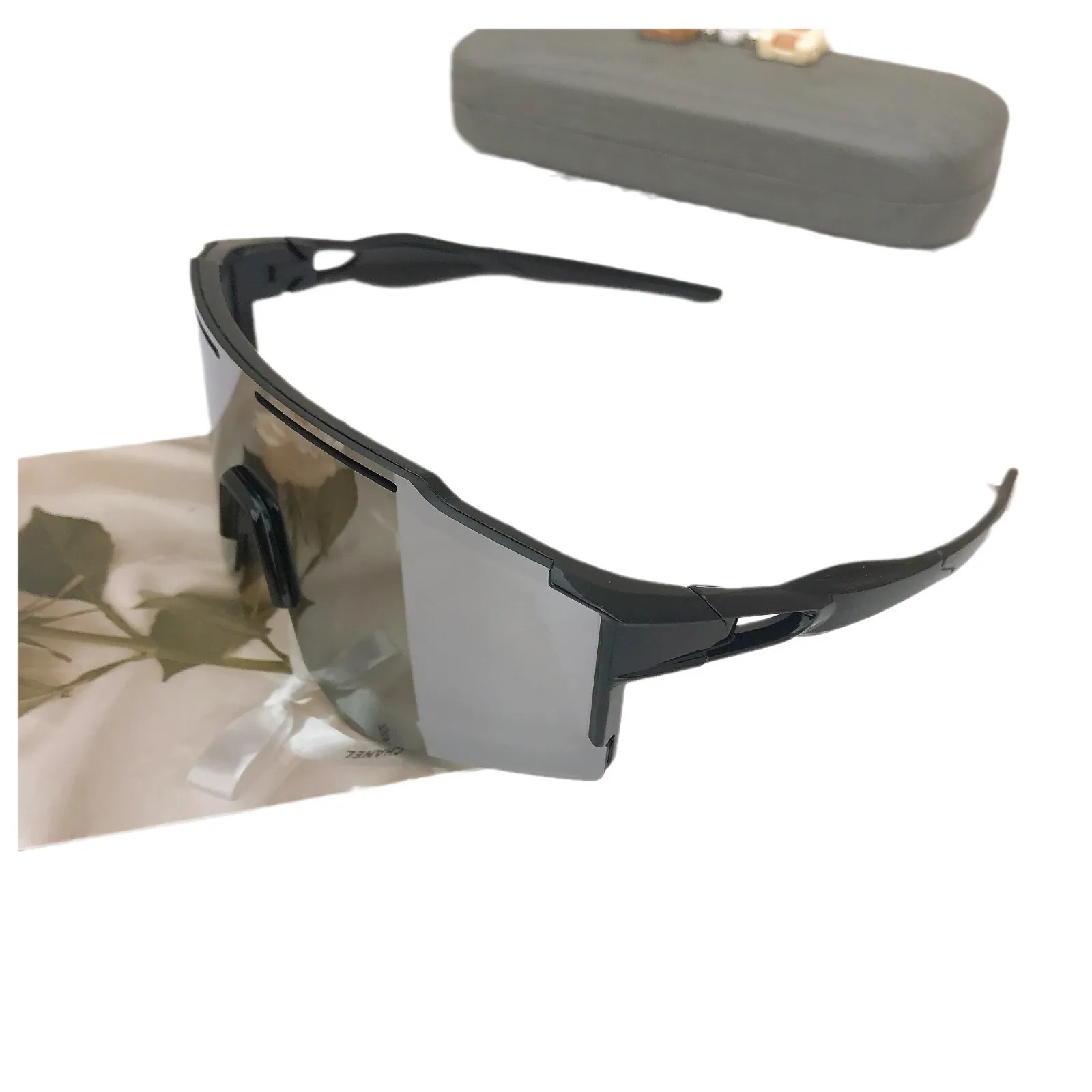 Fashionable New Children's Sunglasses, Outdoor Colorful Cycling Sunglasses For Boys And Girls, One-Piece Sports Glasses