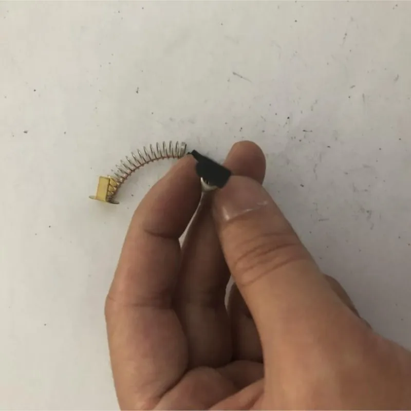 2 pcs Elettrico Strumento di Potere di Sostituzione Dei Componenti Spazzola di Carbone Del Motore 4mm x 8mm x 20mm - immagine 2
