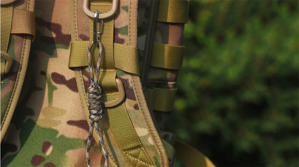 MKENDN Multifunktionaler Karabiner-Schlüsselanhänger, handgefertigt, geflochten, Wasserflaschen-Schlüsselband, Outdoor-Notfall, Paracord-Schnur, Schlüsselhalter, Geschenk – Detail 17