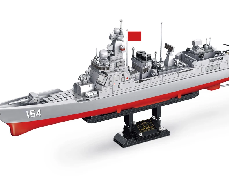 Lego Technic Navire de l'armée - Destructeur de missiles