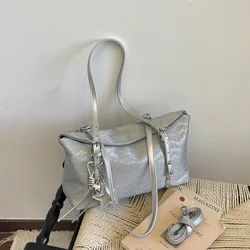 Elegant Urban Minimalist Women's Tote Bag - Versatile Fashion Statement (Silver belt pendant)