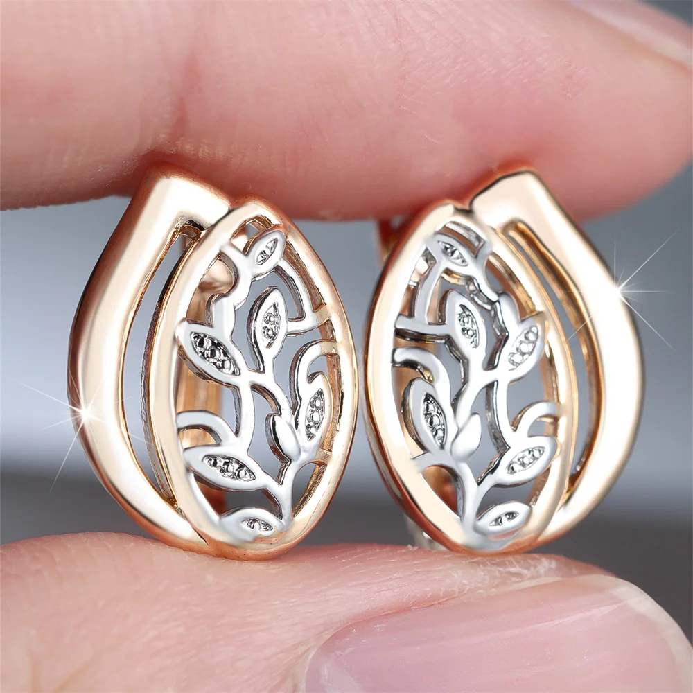 Fashion Hollow Cute Flower Pattern Hoop Earrings For Women Vintage Gold Silver Color Ear Buckle Wedding Jewelry Engagement Gifts