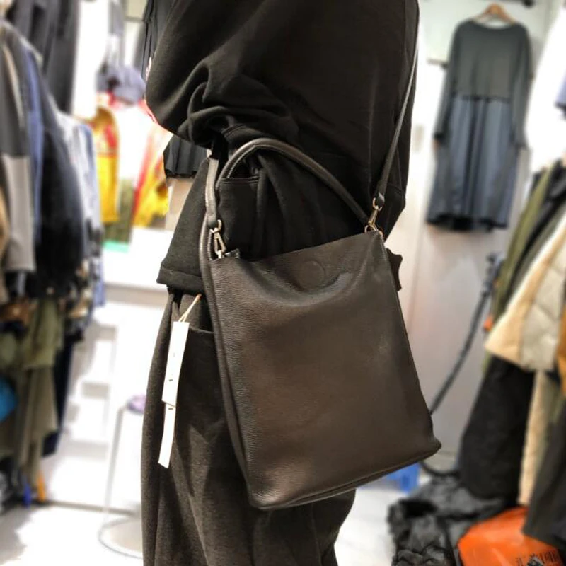 

New Bag Genuine Leather Handbags Simple Bolsa Feminina Casual Women's Crossbody Shoulder Bag Multi Wear Lady Big Bucket Handbag