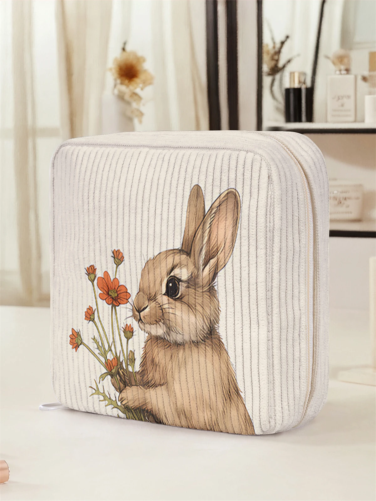 Rabbit pattern printed sanitary napkin storage bag, women's lightweight tissue bag, sanitary tissue bag