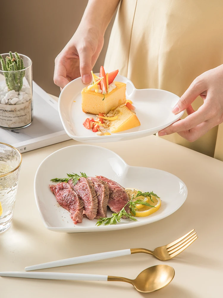 Heart Shaped Ceramic Oven Tray 3-Piece Linen Colored Mini Hearts