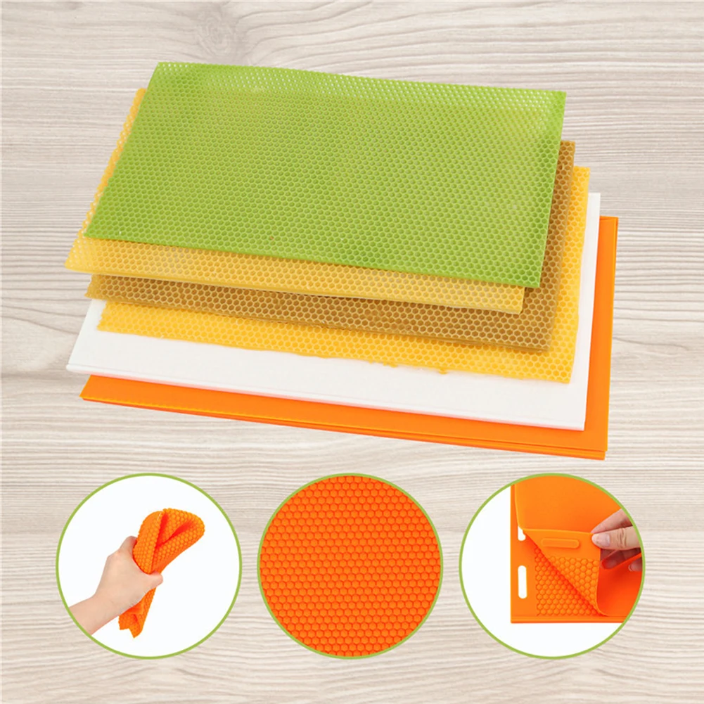 2pcs Beewax Foundation Sheet Mould Reusable Silicone Bee Hive Basis Press Sheet Mould Lightweight Practical Beekeeping Equipment