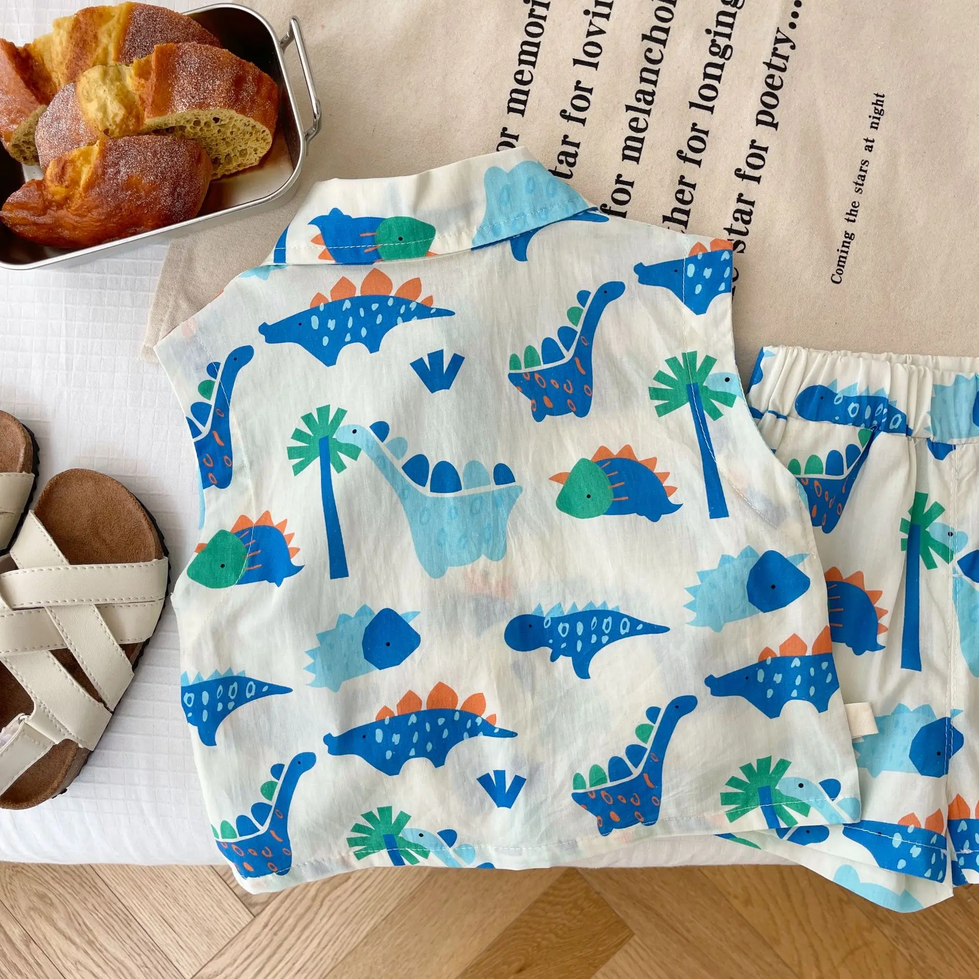 2023 Kids Baby Fashion 2-Piece Summer Beach Clothes Set for Toddler Children Boys: Sleeveless Print Top Shirt+Shorts