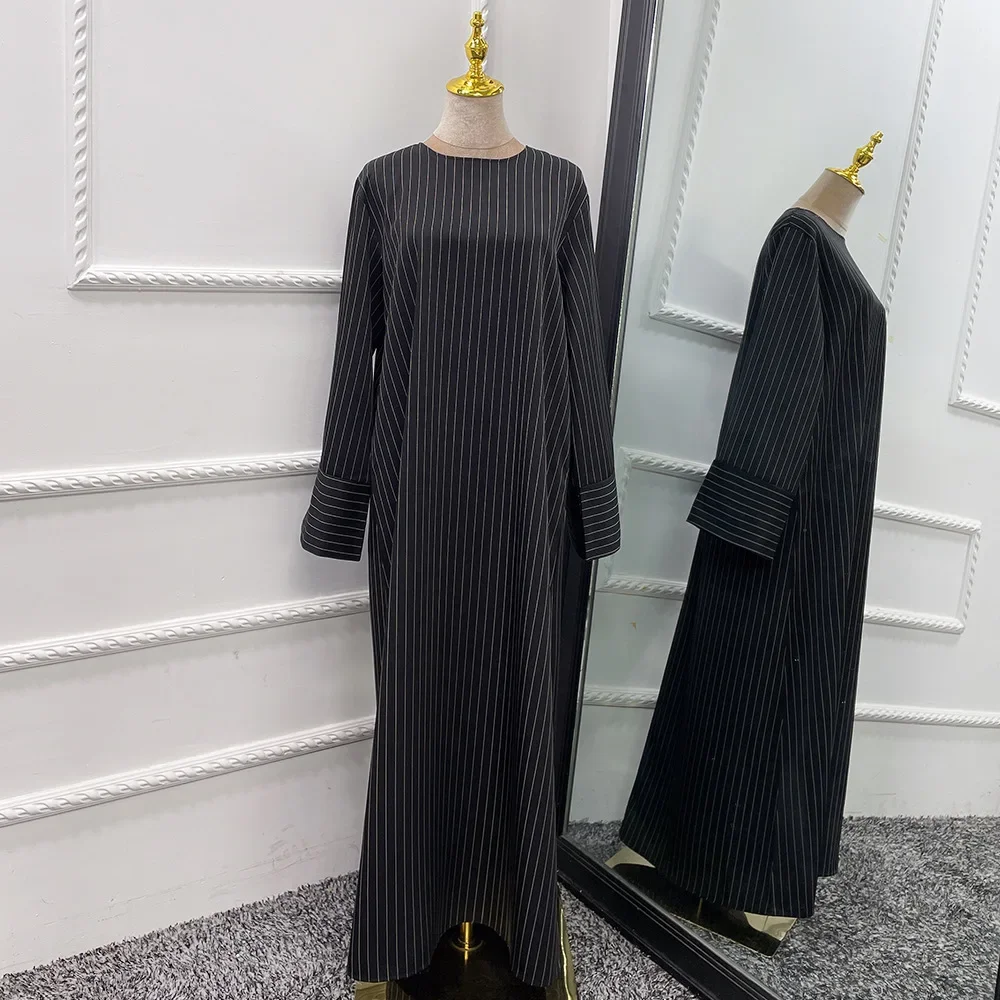 Autumn Abaya Dubai Luxury Stripe Muslim Long Dresses for Women with Belt Turkish Islamic Clothing Kaftan Robe Ramadan( No Hijab)