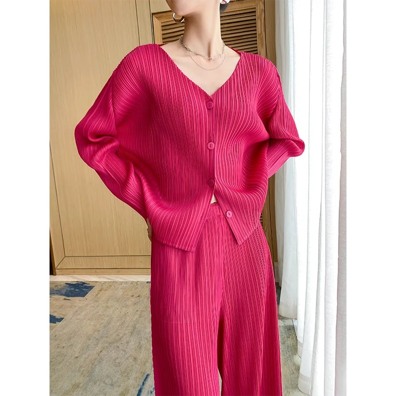 miyake-fold-2023-xia-xin-fashion-western-style-two-piece-fashion-age-reducing-covered-cardigan-wide-leg-pants-set